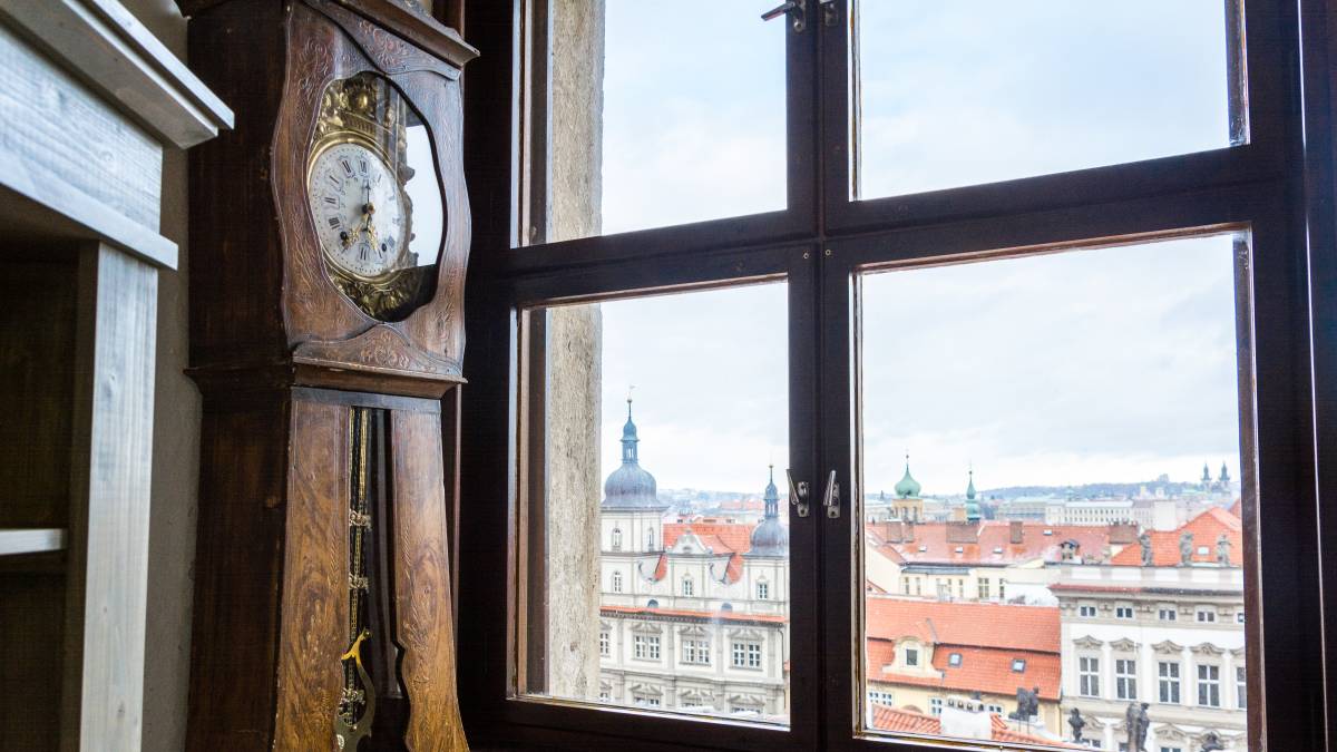 How to Move a Grandfather Clock Airtasker UK
